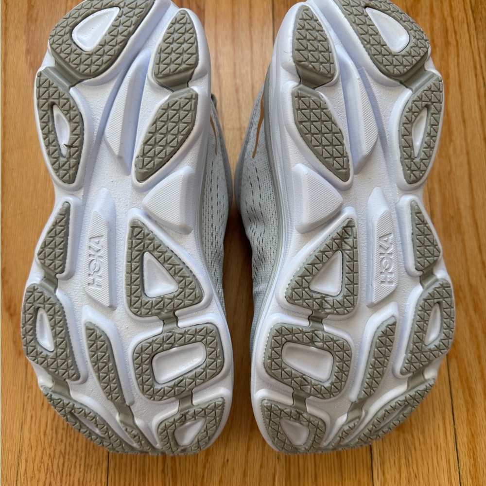 Hoka One Bondi 8 Women’s Running Shoe Size 6 and 6.5 - Picture 3 of 3
